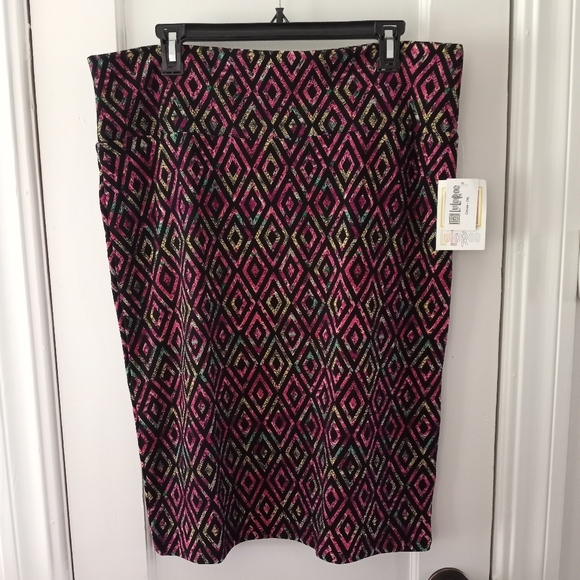 Lularoe Cassie Pencil Skirt Size 2XL Floral Diamond Print - Picture 1 of 8